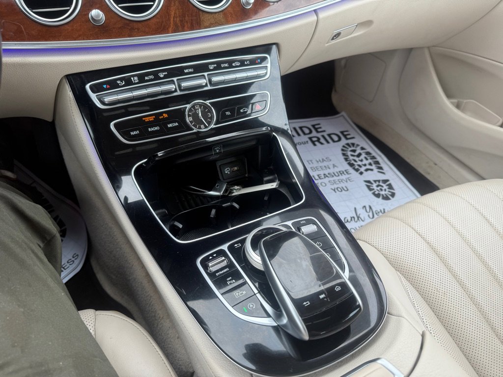 Used 2018 Mercedes-Benz E 400 4MATIC Sedan image 21