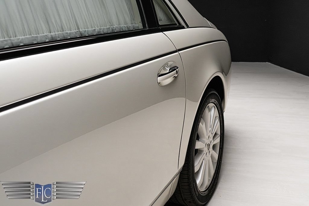 Used 2009 Maybach 62 S RWD image 4