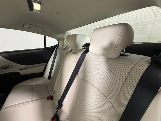 Certified 2024 Lexus ES 350 w/ Premium Package FWD image 28