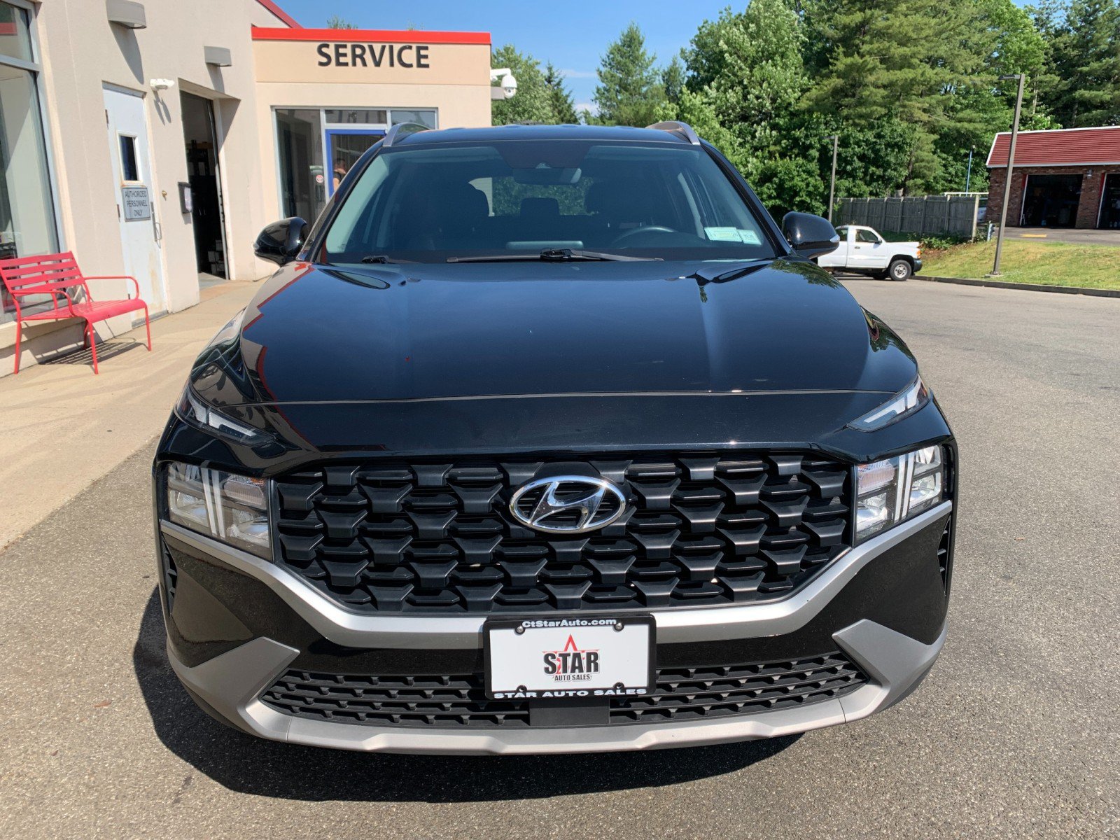 Used 2023 Hyundai Santa Fe SEL AWD/4WD image 2