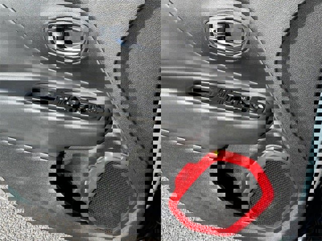 Used 2016 Jeep Renegade Trailhawk image 15