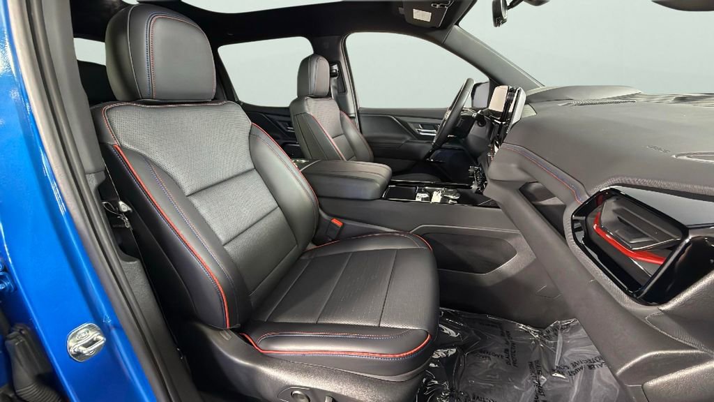 Certified 2025 Chevrolet Silverado EV RST AWD/4WD image 36