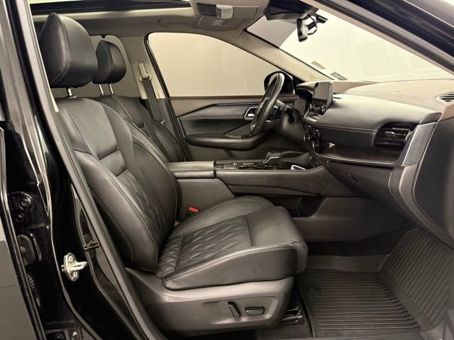 Used 2023 Nissan Rogue Platinum w/ Platinum Premium Package image 32