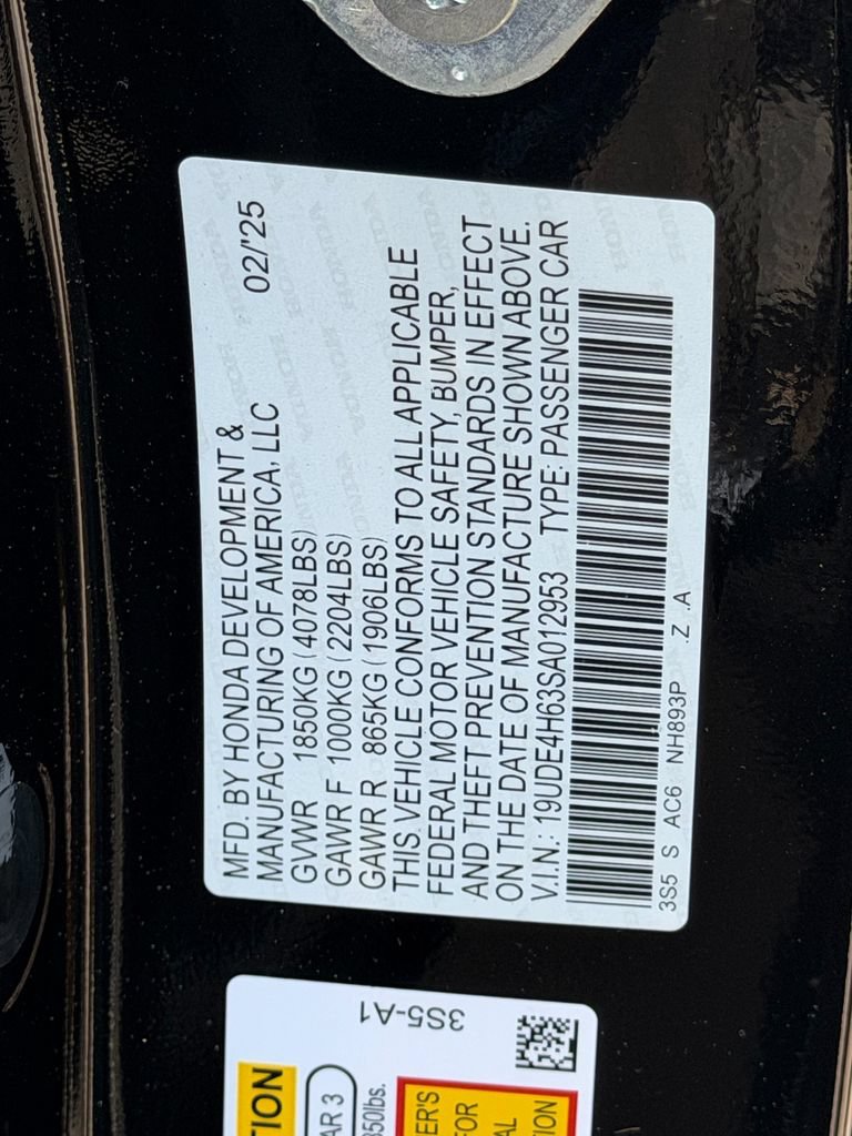 Used 2025 Acura Integra A-Spec FWD image 9