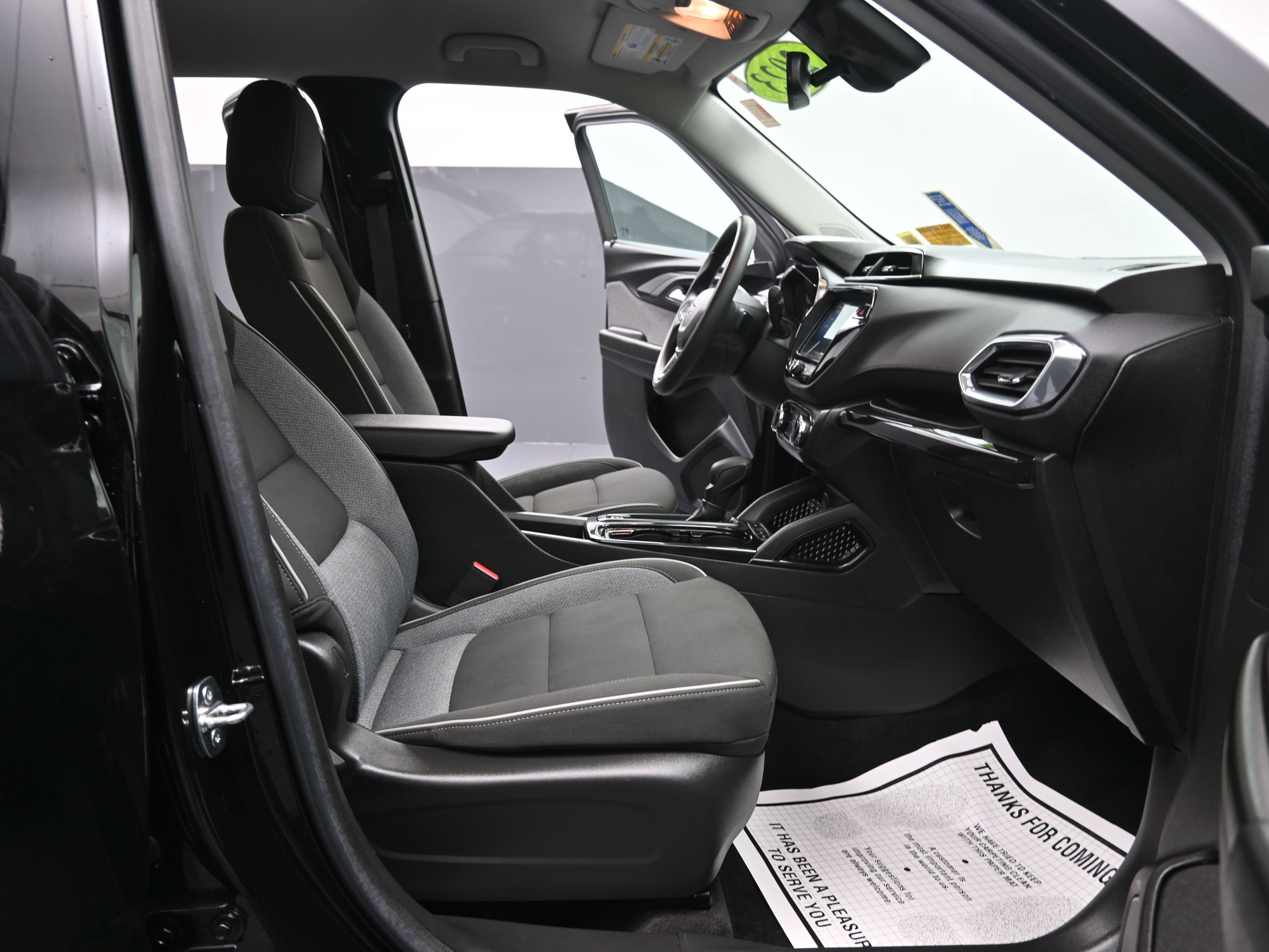 Used 2023 Chevrolet TrailBlazer LT w/ Convenience Package image 30