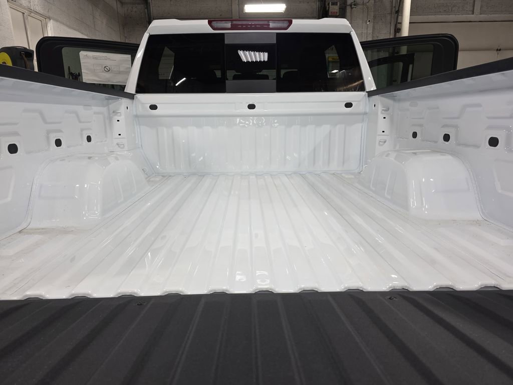 New 2026 GMC Sierra 1500 SLE w/ Preferred Package image 12