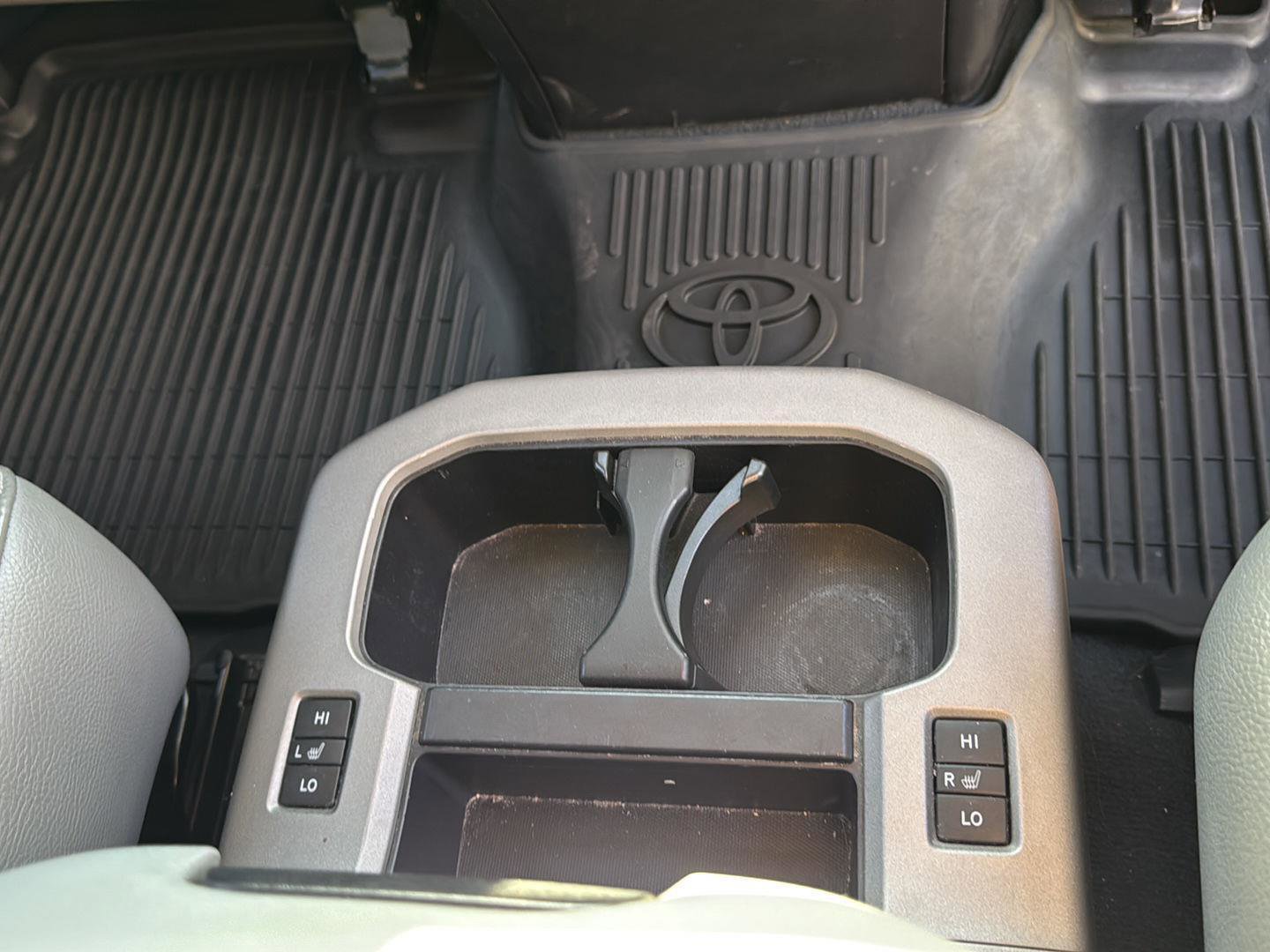 Used 2019 Toyota Sequoia Platinum AWD/4WD image 30