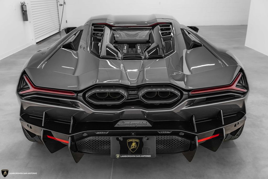 Used 2026 Lamborghini Revuelto AWD/4WD image 17