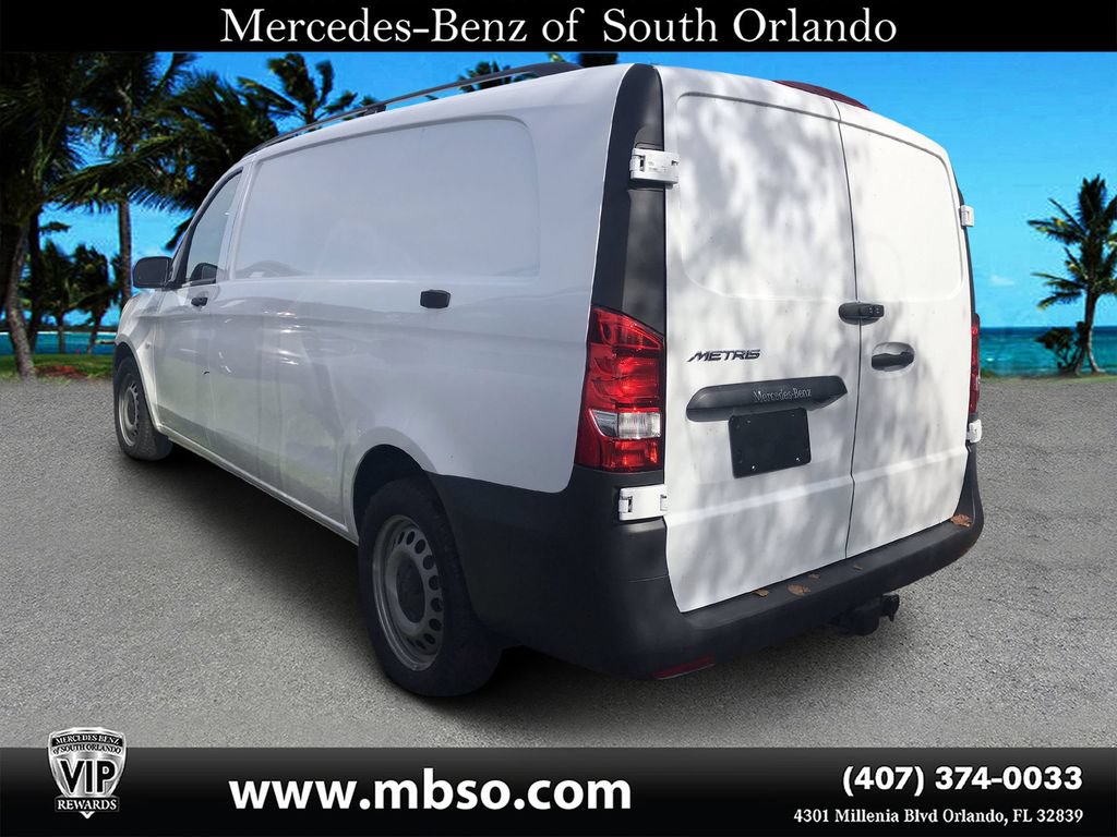 Used 2023 Mercedes-Benz Metris image 3