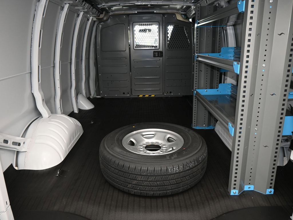 New 2025 Chevrolet Express 2500 w/ Driver Convenience Package image 32