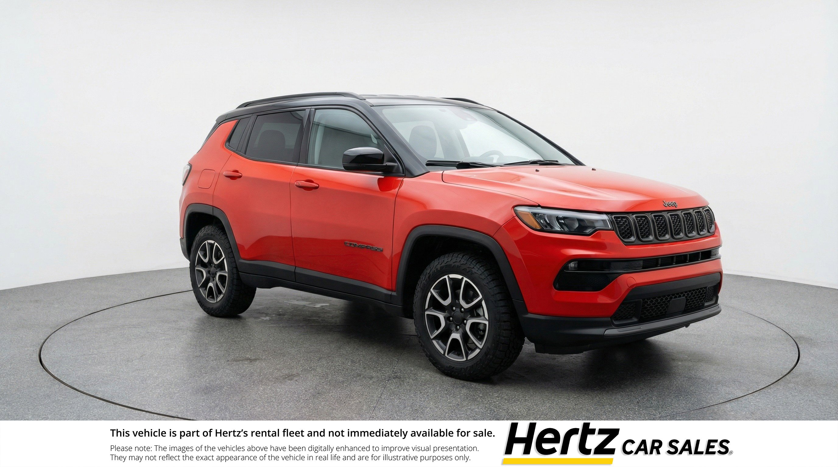 Used 2025 Jeep Compass Trailhawk AWD/4WD image 1