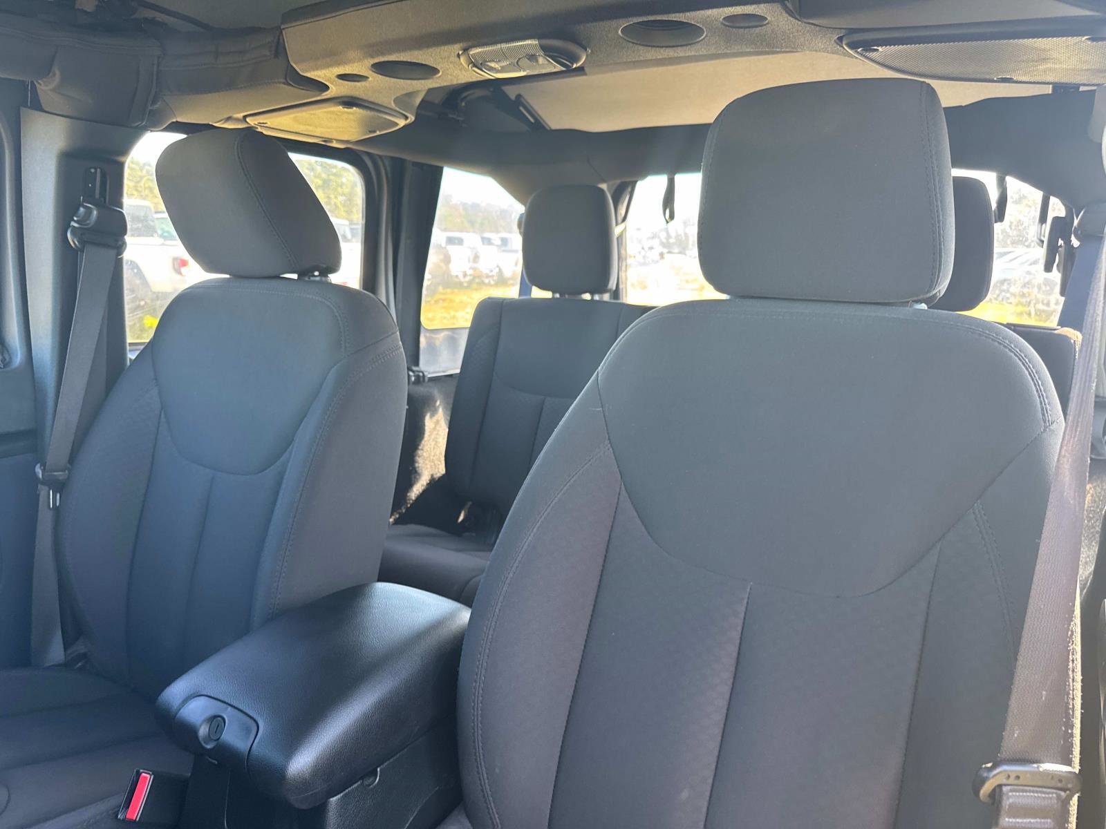 Used 2018 Jeep Wrangler Unlimited Sport w/ Connectivity Group image 21