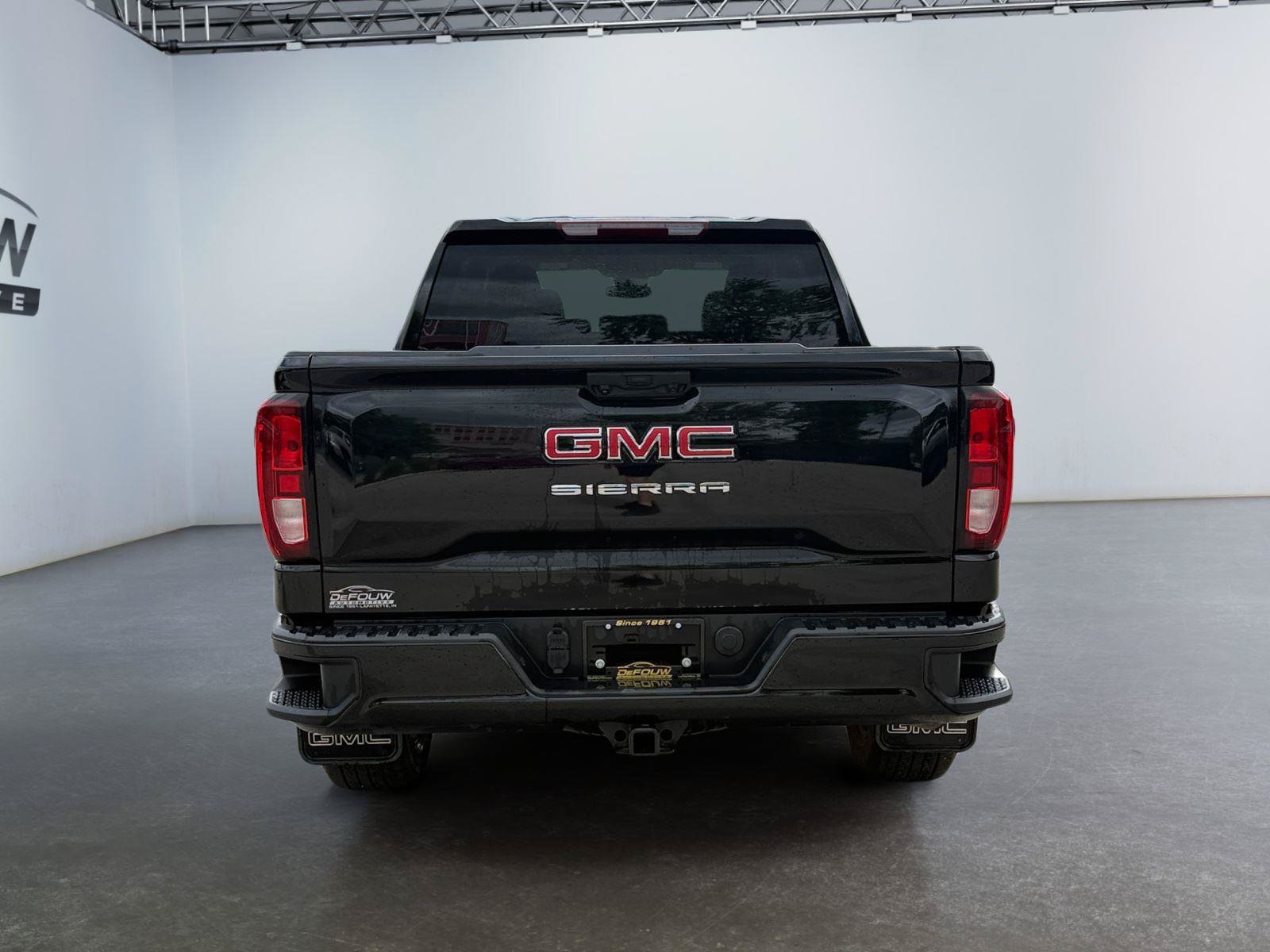 Used 2024 GMC Sierra 1500 Pro w/ Graphite Edition AWD/4WD image 4
