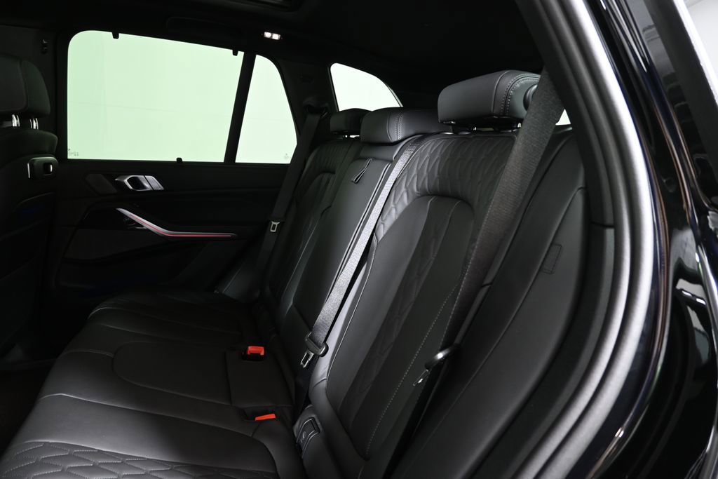 New 2026 BMW X5 xDrive50e w/ Executive Package image 4