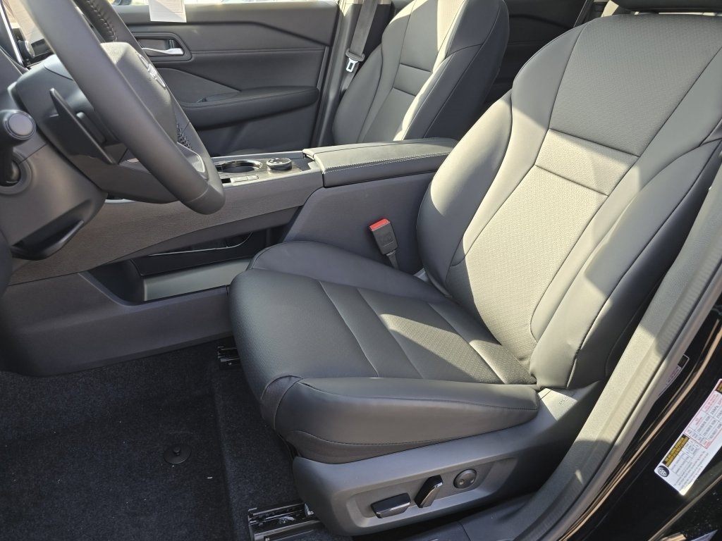 New 2026 Nissan Rogue SV w/ SV Premium Package image 15