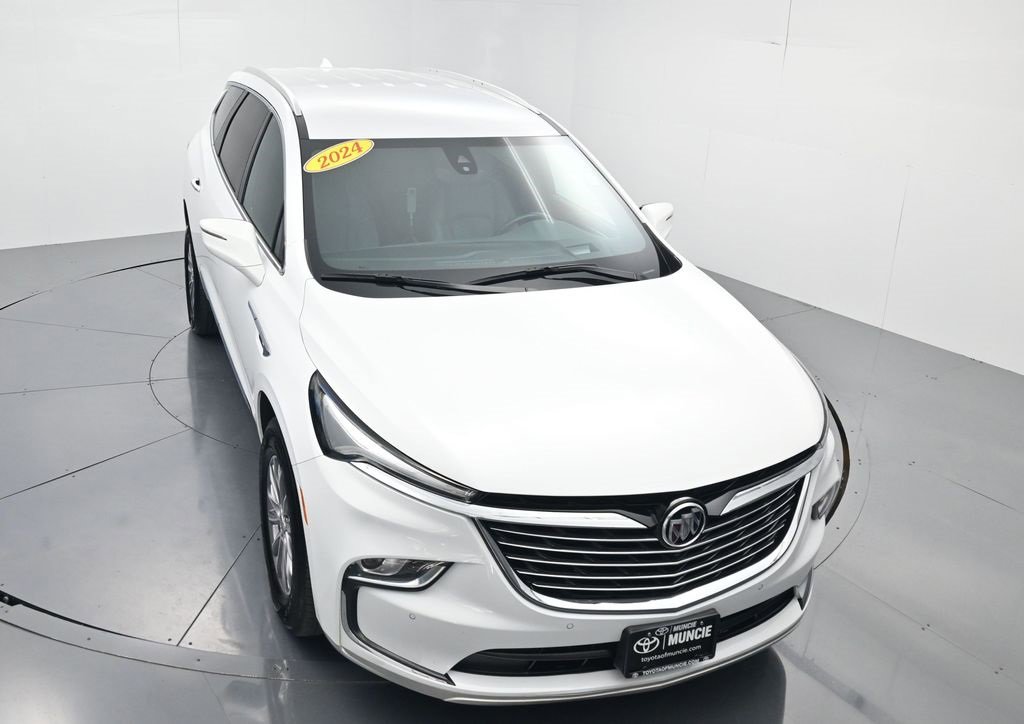 Used 2024 Buick Enclave Premium image 64