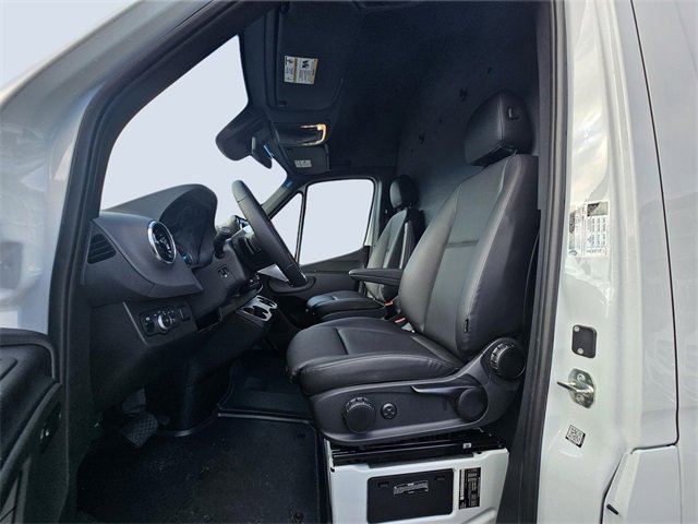 New 2024 Mercedes-Benz eSprinter 170 Cargo image 17