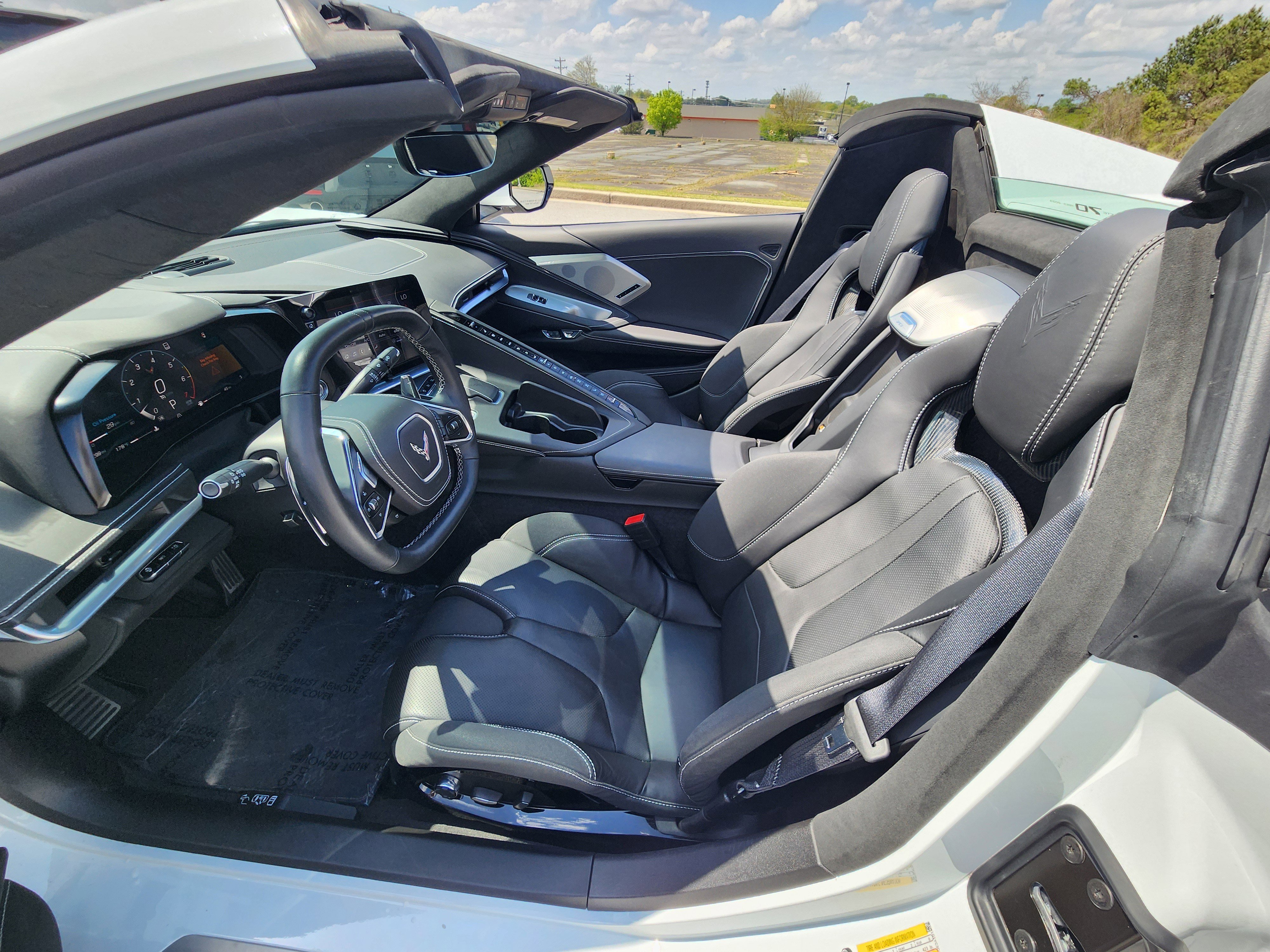 Used 2023 Chevrolet Corvette Stingray Premium Conv w/ Z51 Performance Package RWD image 25
