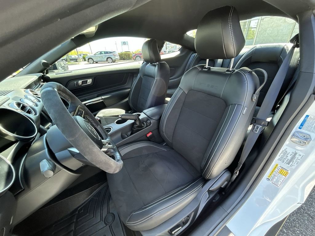 Used 2018 Ford Mustang Shelby GT350 w/ Convenience Package RWD image 14