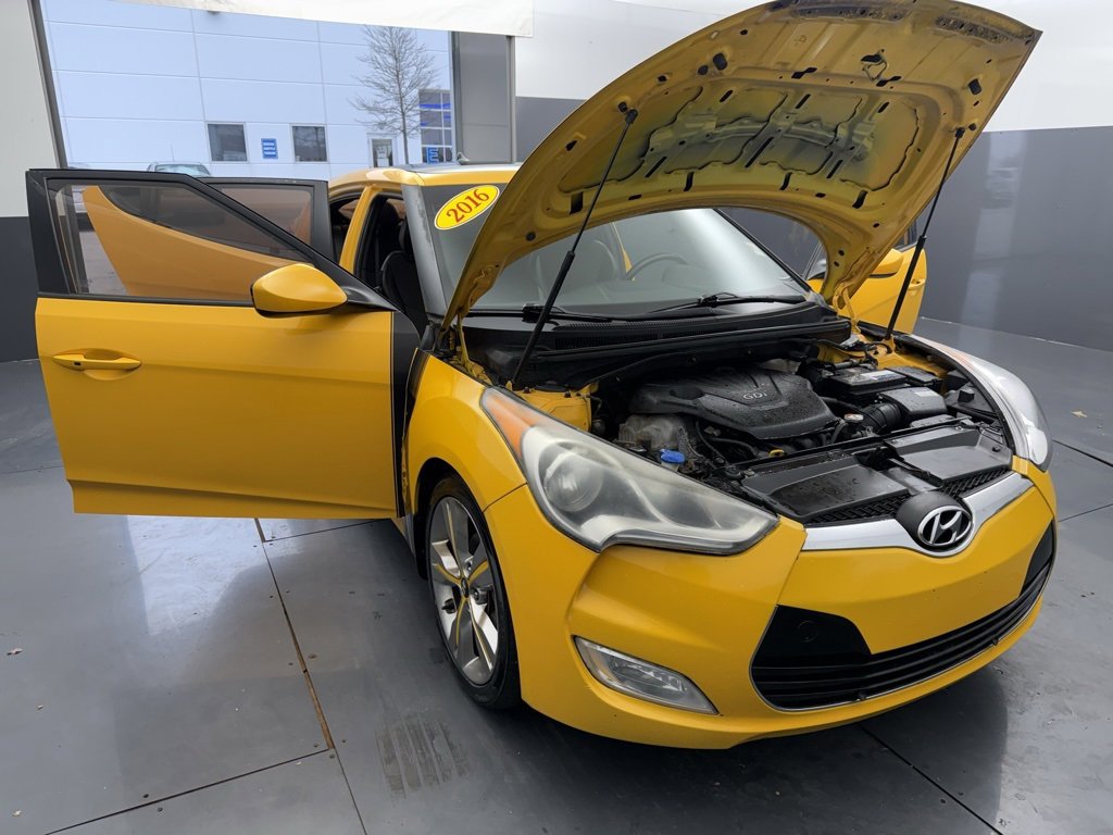 Used 2016 Hyundai Veloster w/ Option Group 03 image 14