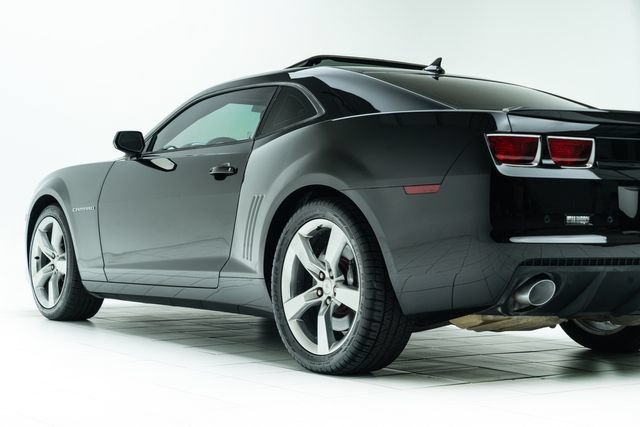 Used 2012 Chevrolet Camaro SS RWD image 19