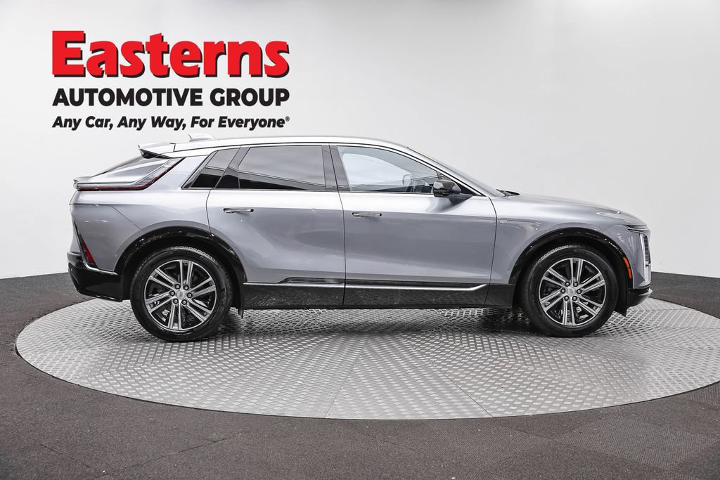 Used 2024 Cadillac Lyriq Luxury RWD image 5