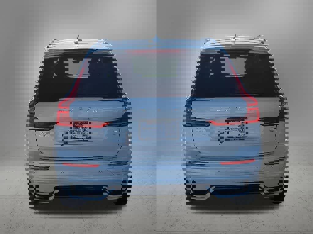 Certified 2025 Volvo XC60 T8 Core w/ Protection Package Premier image 5