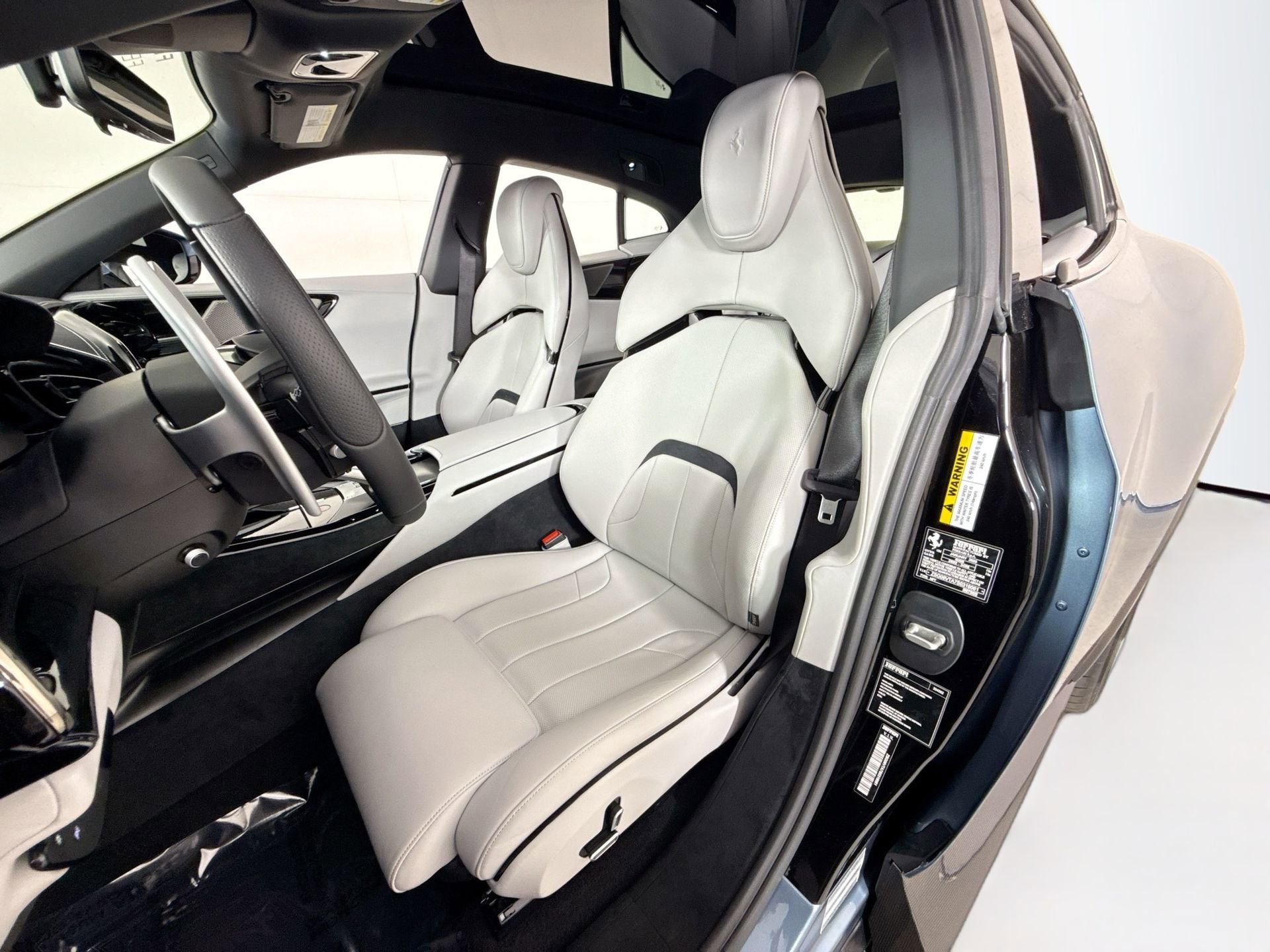 Certified 2025 Ferrari Purosangue AWD/4WD image 9
