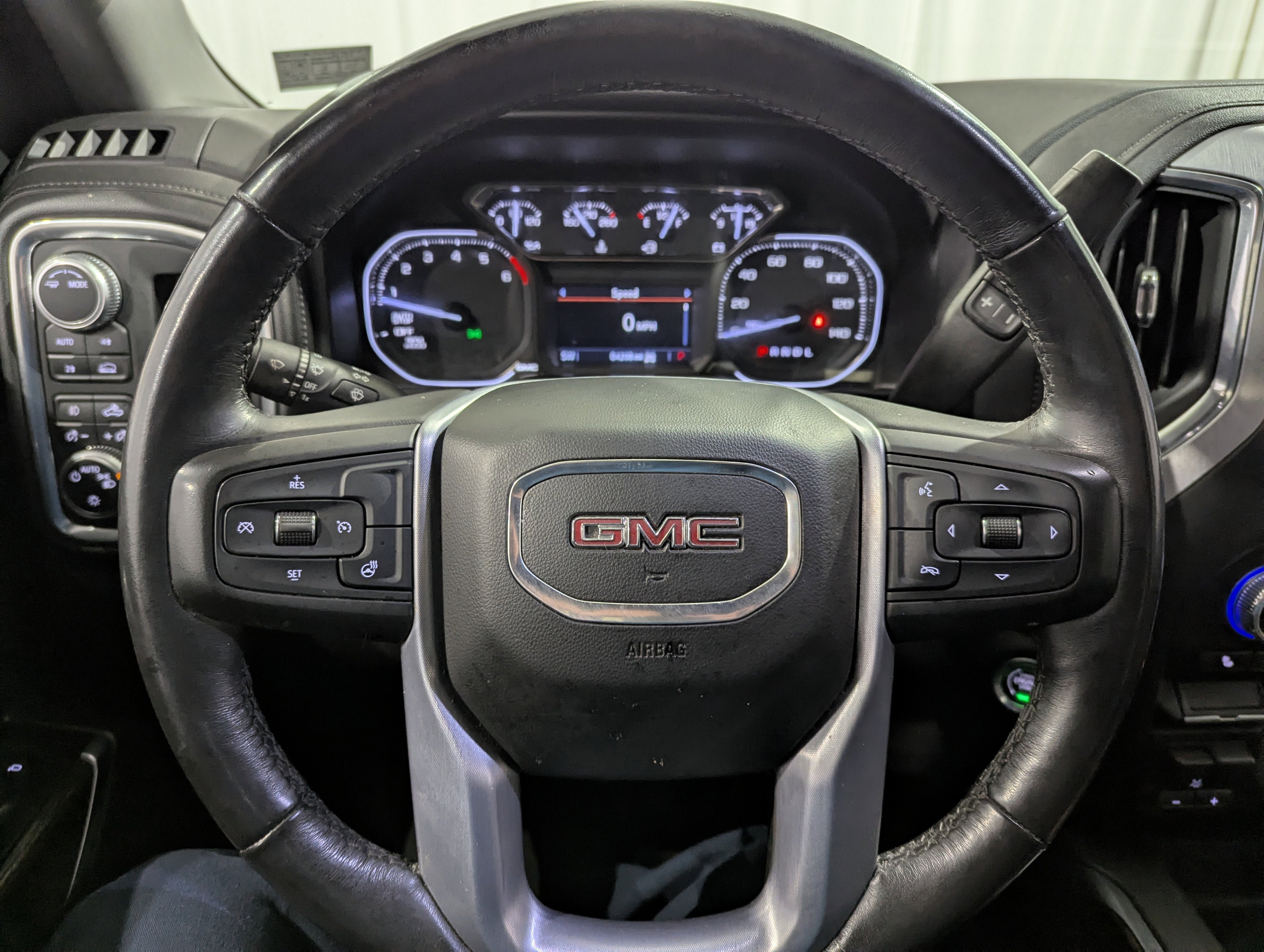Used 2020 GMC Sierra 1500 Elevation w/ Elevation Value Package image 18