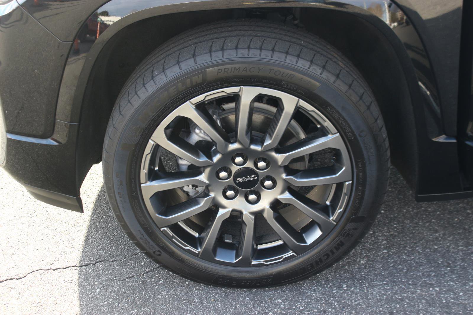 Used 2023 GMC Acadia Denali w/ Black Diamond Edition image 41