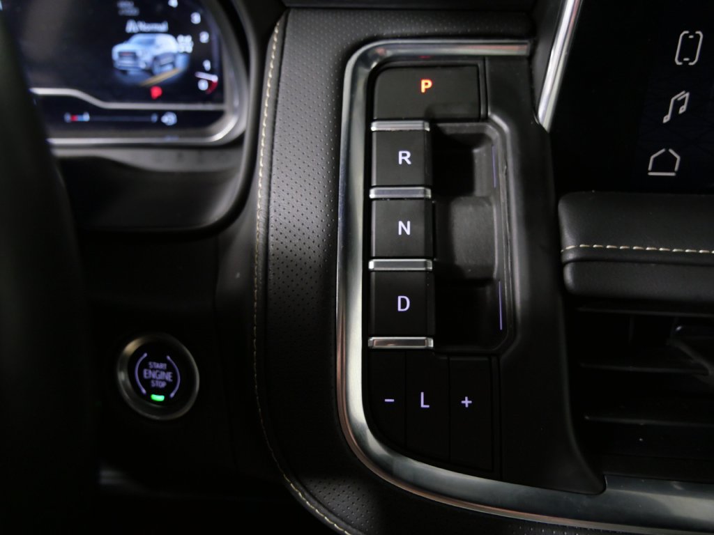 Used 2023 GMC Yukon SLT w/ SLT Premium Package AWD/4WD image 26