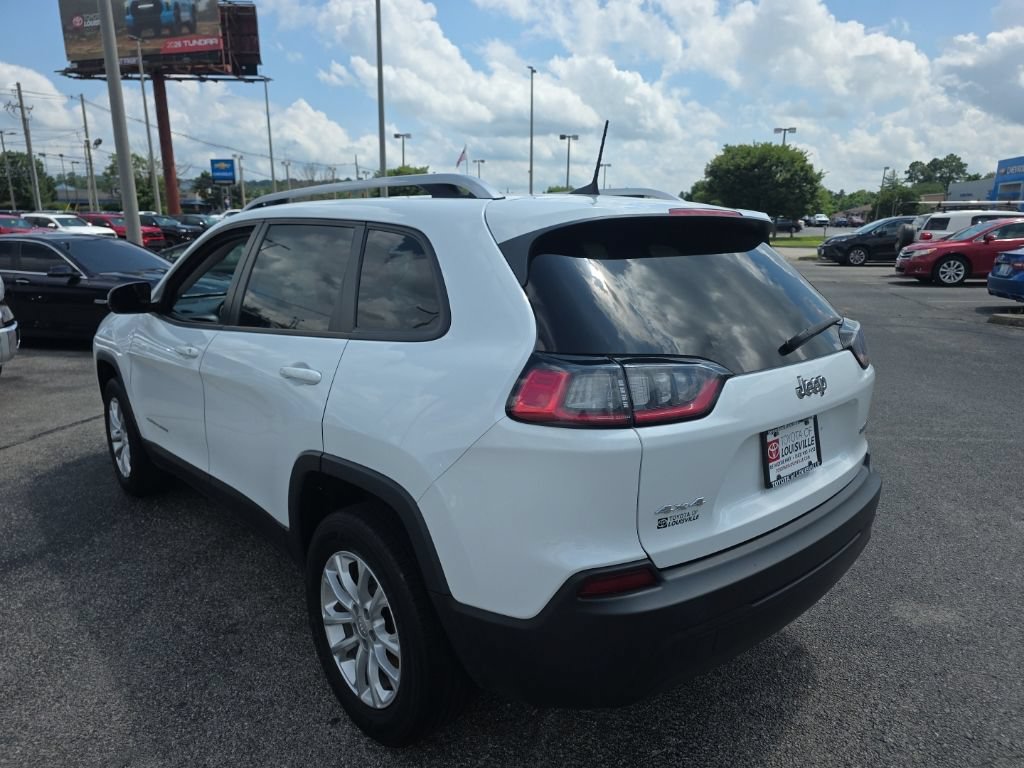 Used 2021 Jeep Cherokee Latitude AWD/4WD image 6
