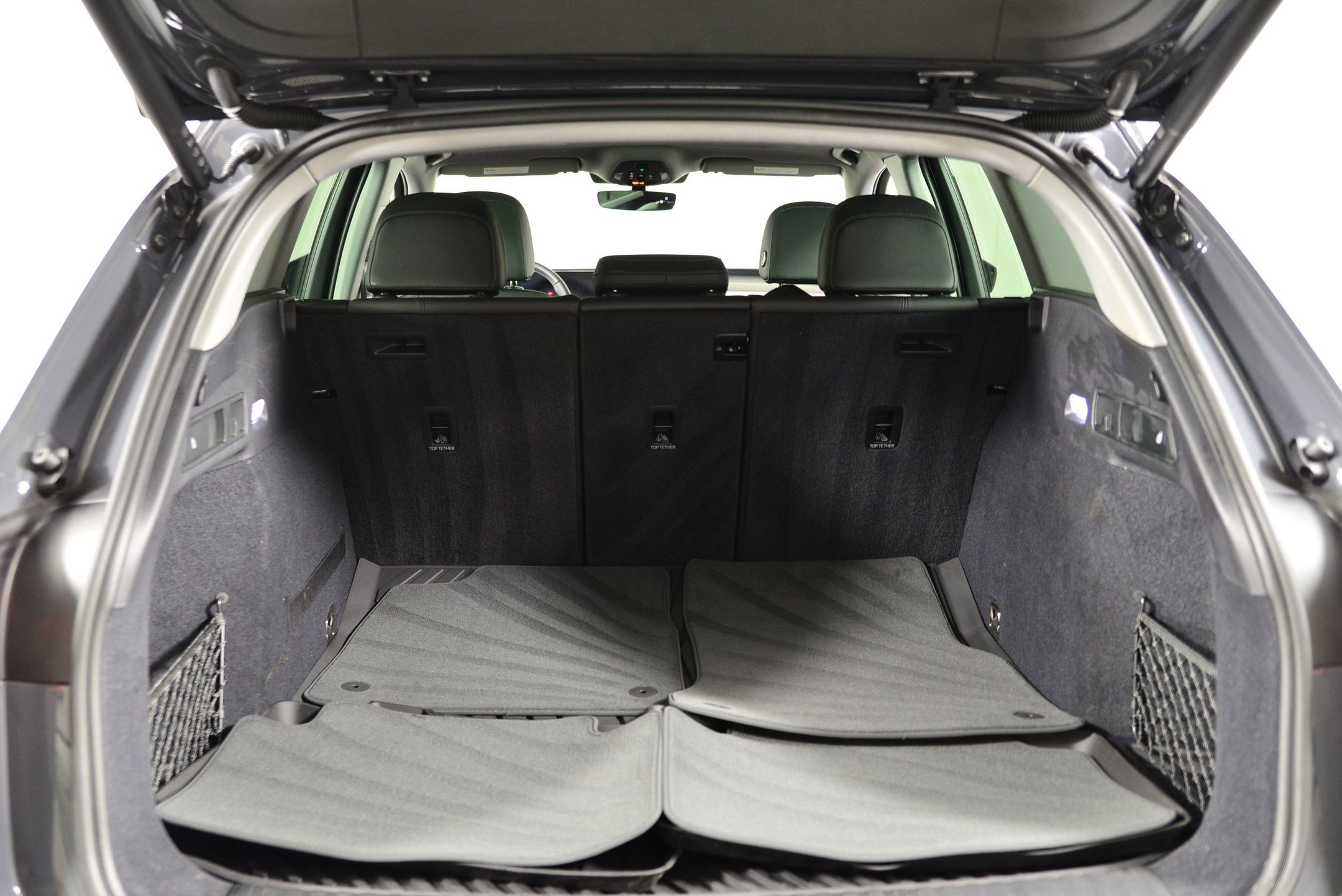 Used 2025 Audi Q6 e-tron Premium w/ Convenience Package image 23