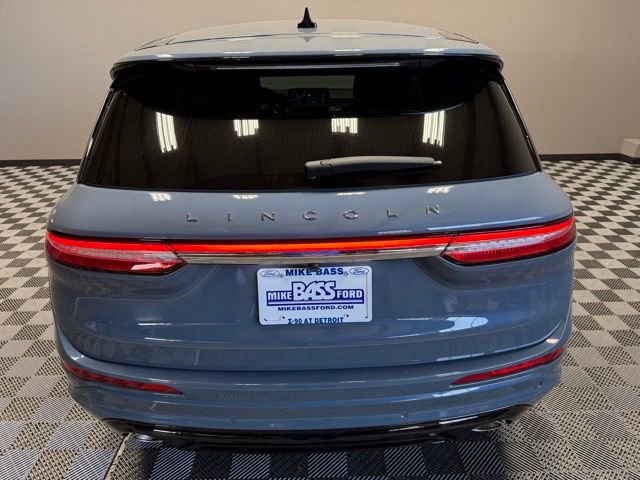 Used 2024 Lincoln Corsair Premiere w/ Equipment Group 101A image 10