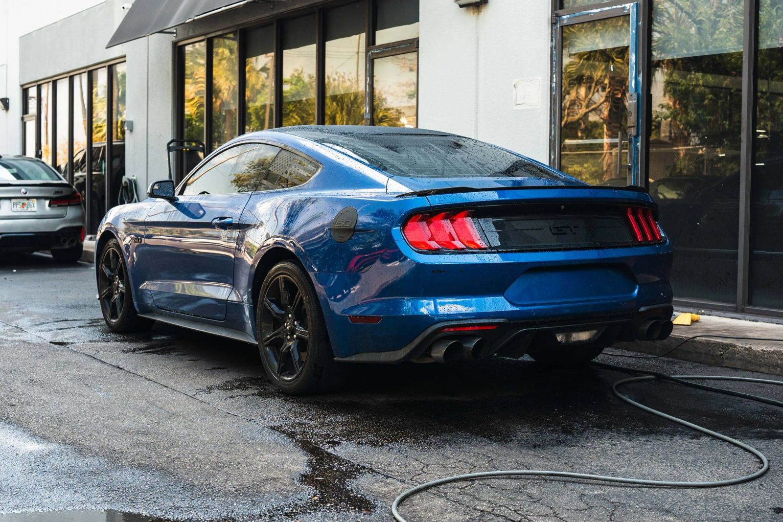 Used 2018 Ford Mustang GT w/ Black Accent Package RWD image 6