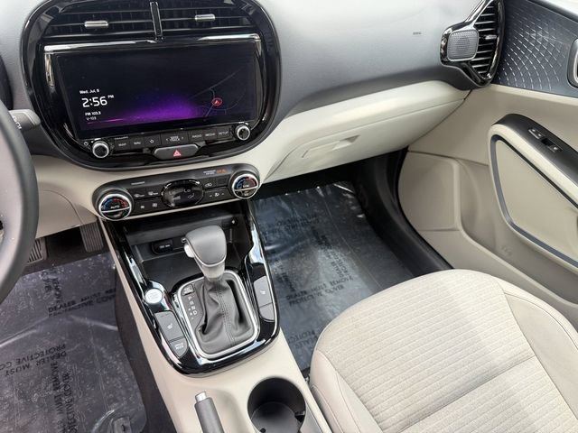 Certified 2025 Kia Soul EX FWD image 22