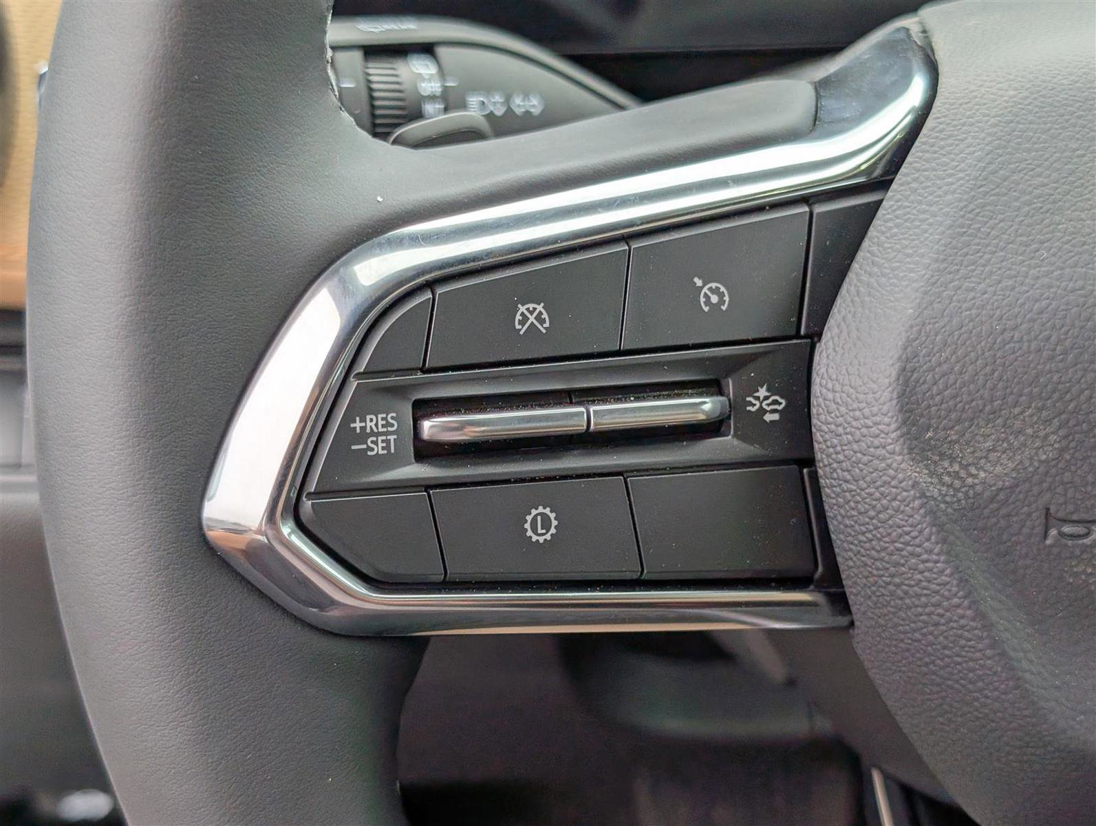 New 2026 Chevrolet Equinox ACTIV w/ Convenience Package III image 19