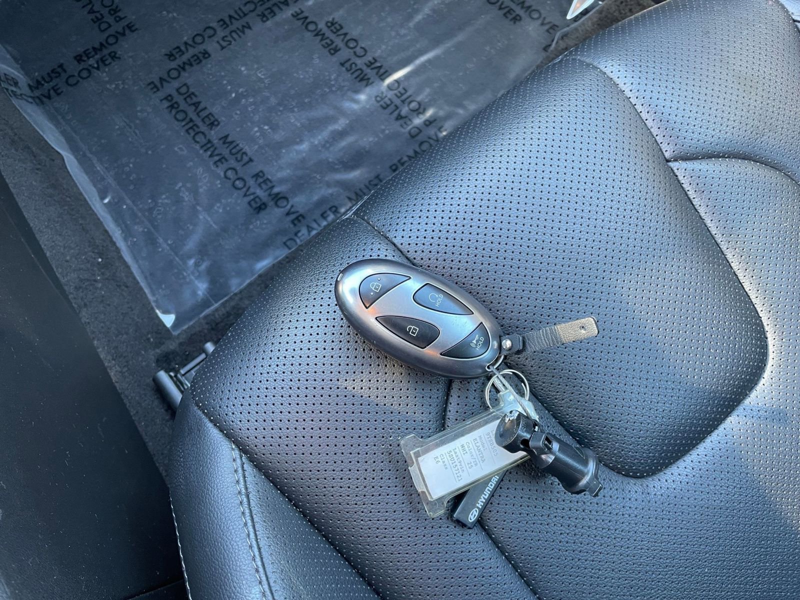 Used 2025 Hyundai Elantra Limited FWD image 22