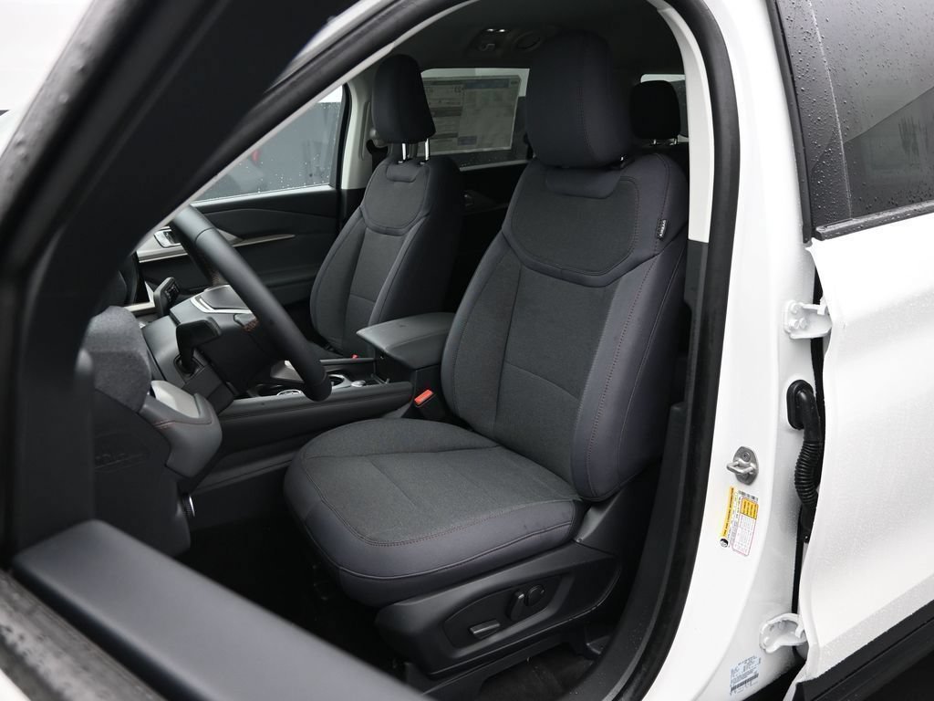 New 2026 Ford Explorer Active AWD/4WD image 39