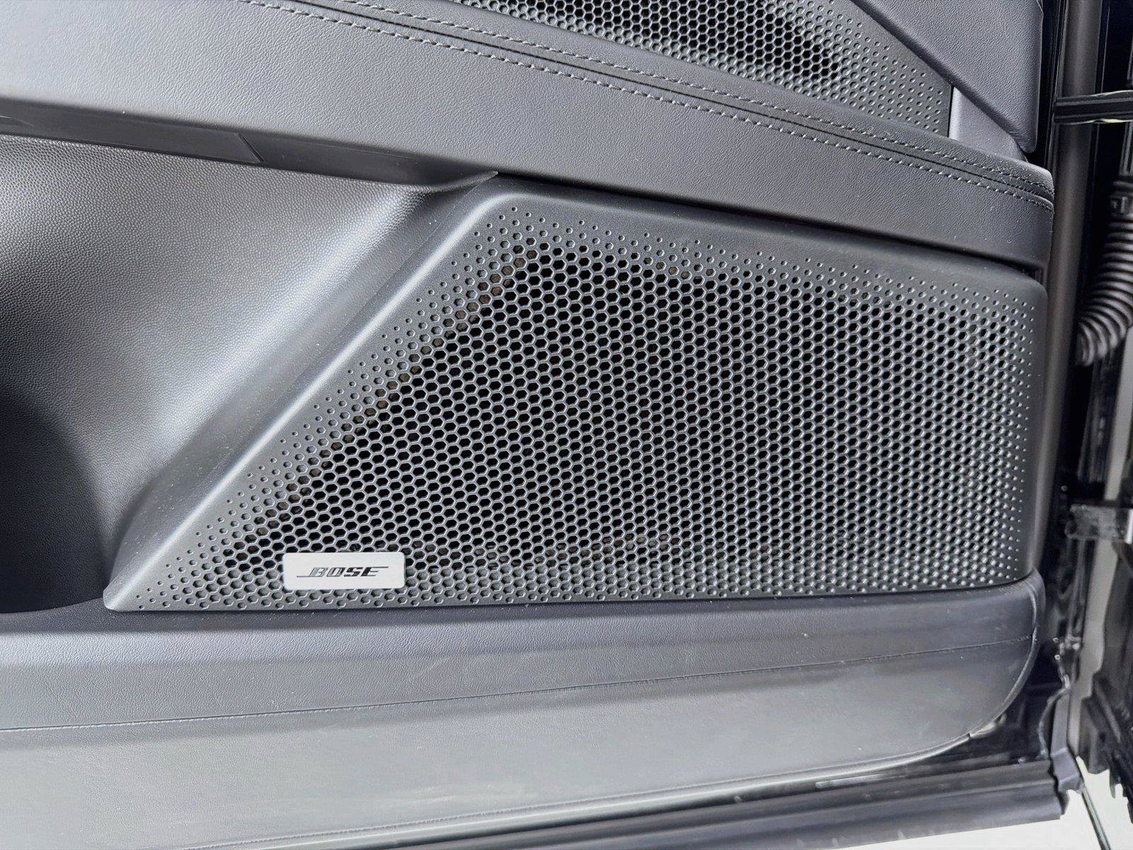 New 2026 Porsche Cayenne Turbo AWD/4WD image 8