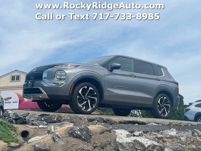 Used 2023 Mitsubishi Outlander SE