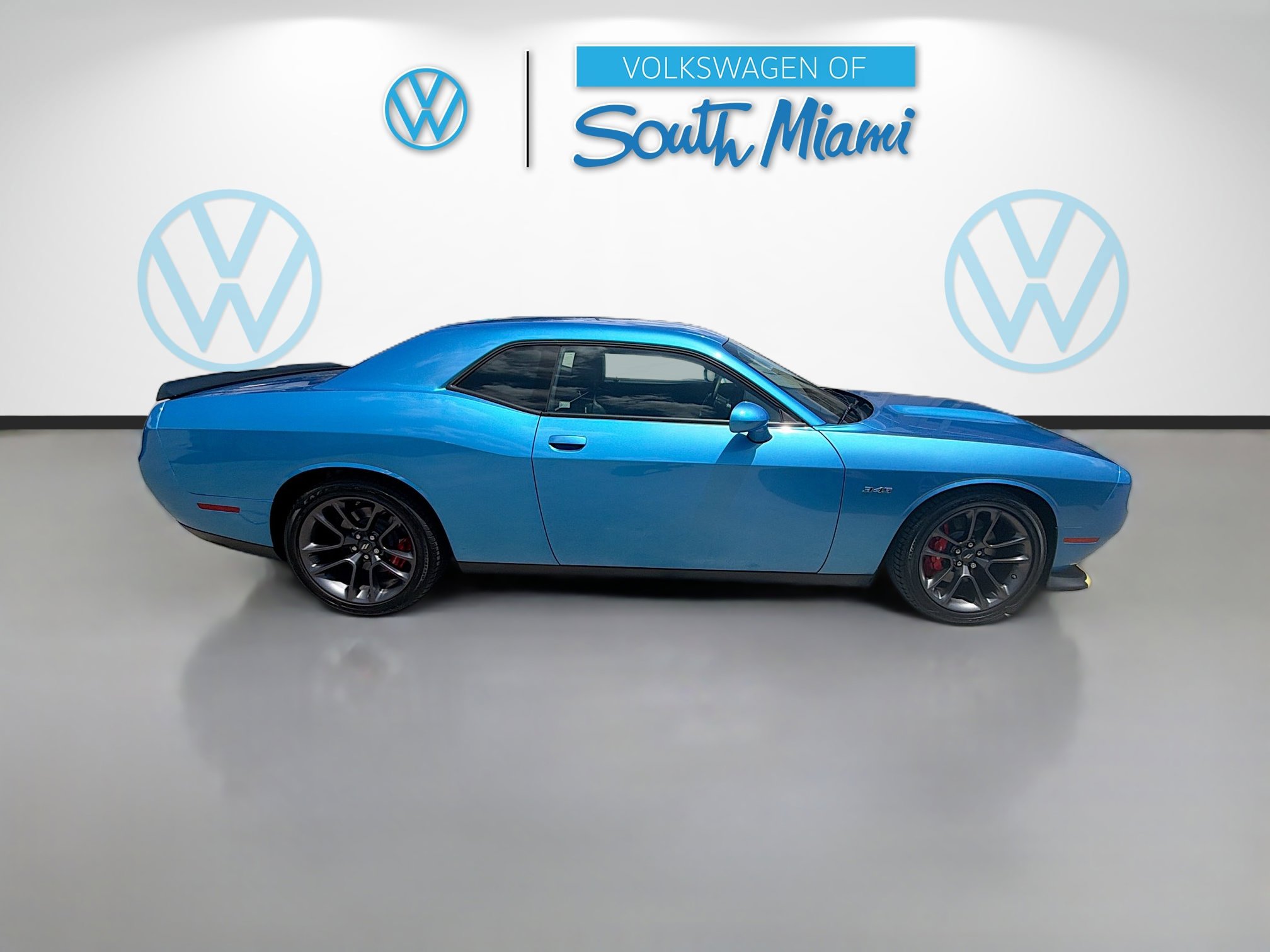 Used 2023 Dodge Challenger R/T w/ Plus Package RWD image 8