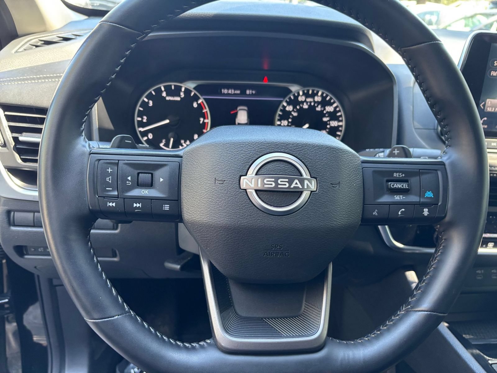 Used 2025 Nissan Rogue SV AWD/4WD image 28