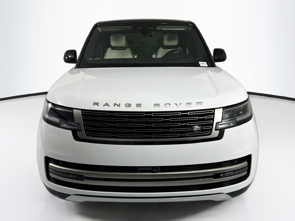 New 2027 Land Rover Range Rover Long Wheelbase SE AWD/4WD image 2