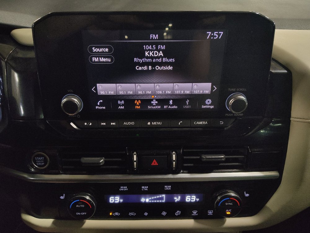 Used 2022 Nissan Pathfinder SV AWD/4WD image 25