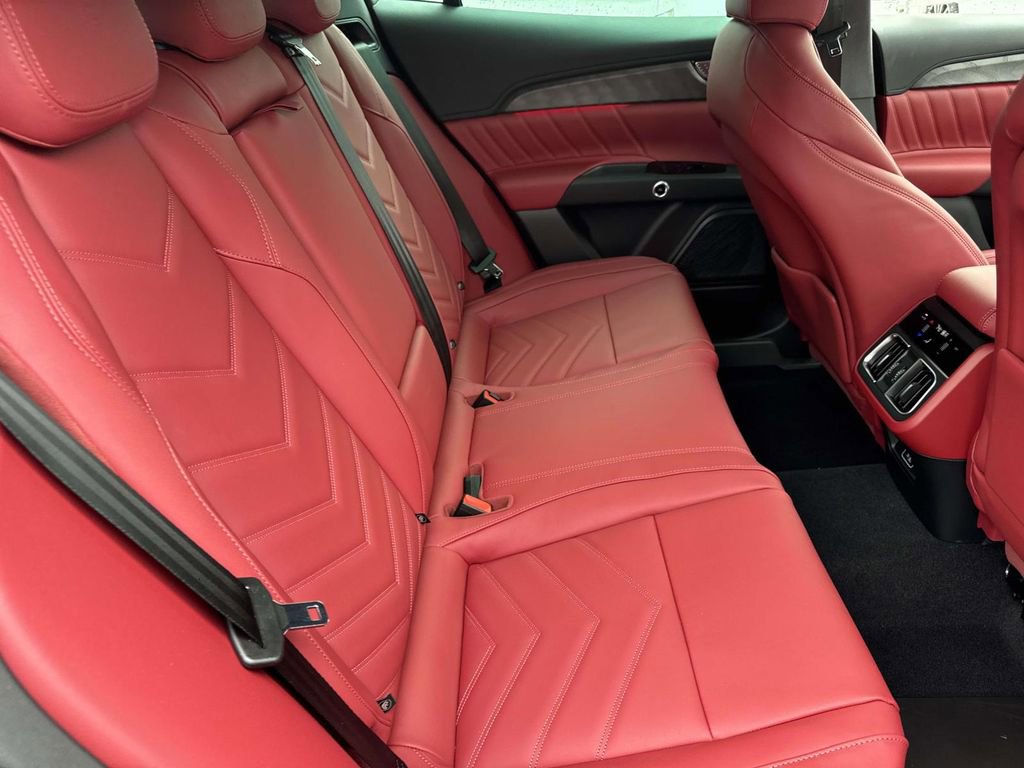 New 2026 Maserati Grecale Modena image 23