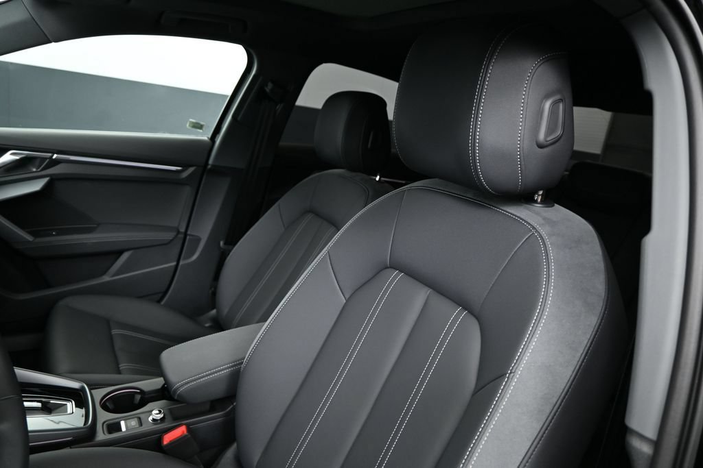 Certified 2025 Audi A3 2.0T Premium AWD/4WD image 9