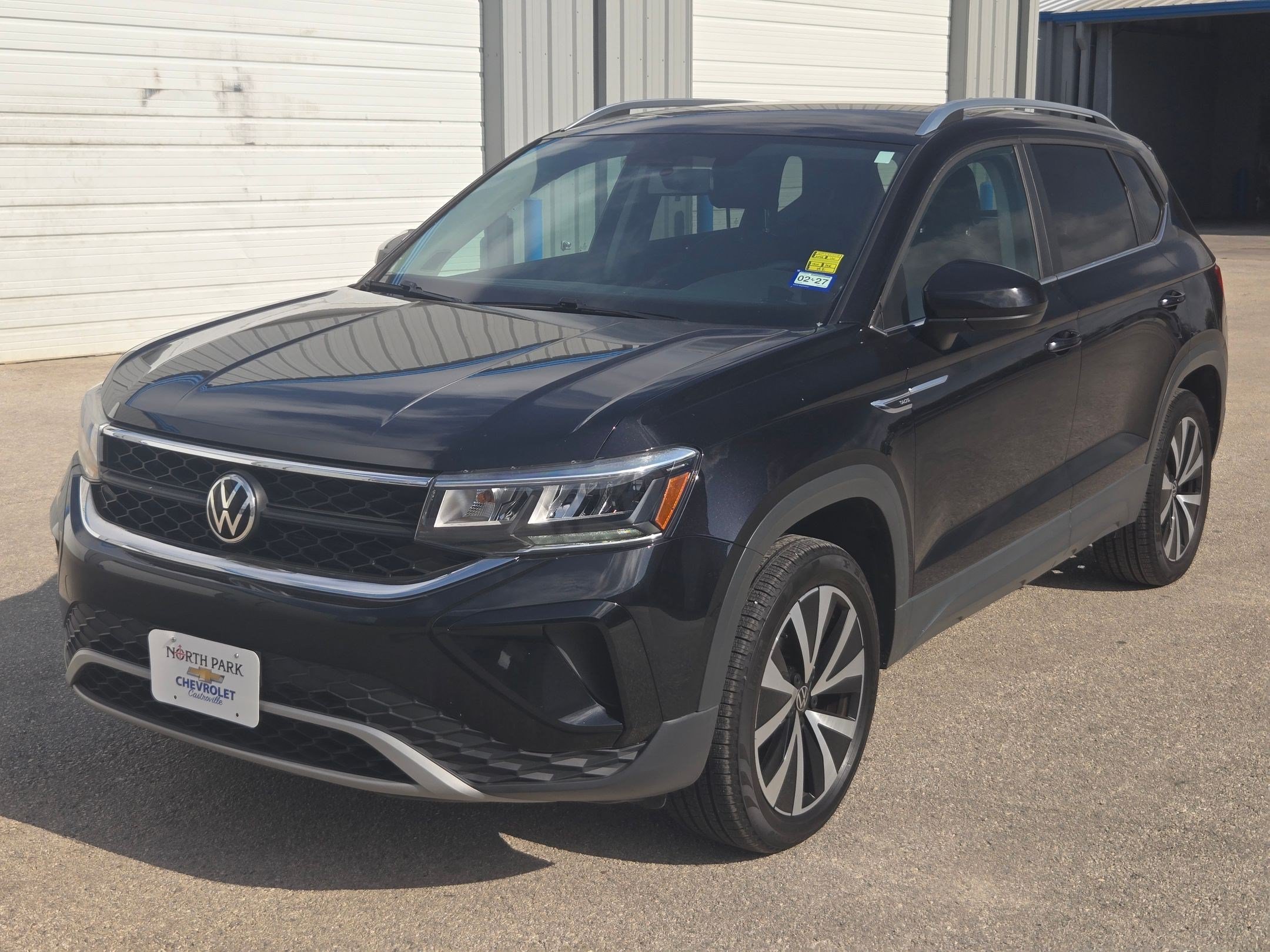 Used 2022 Volkswagen Taos SE AWD/4WD image 7