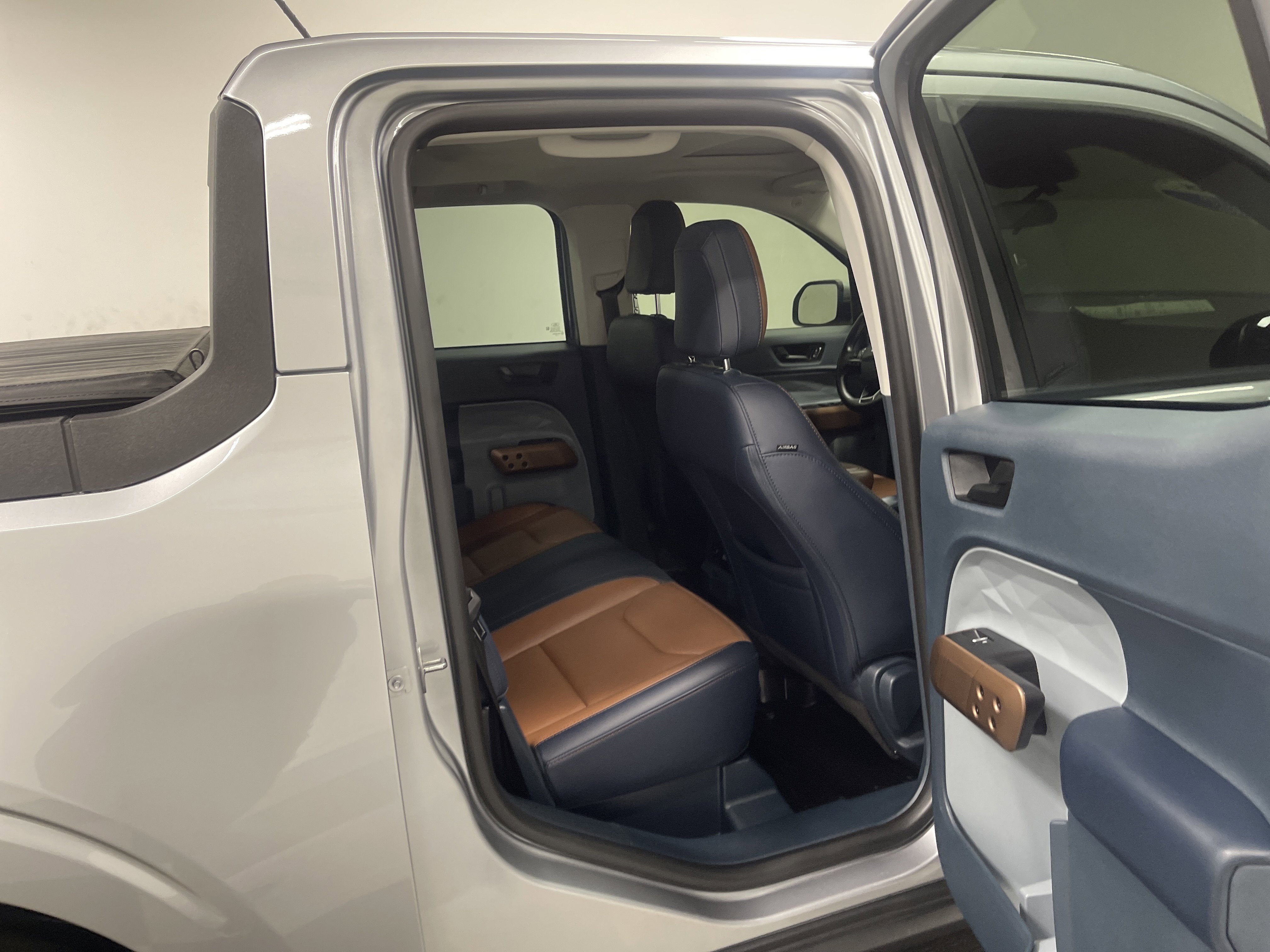 Used 2023 Ford Maverick Lariat w/ Lariat Luxury Package image 19