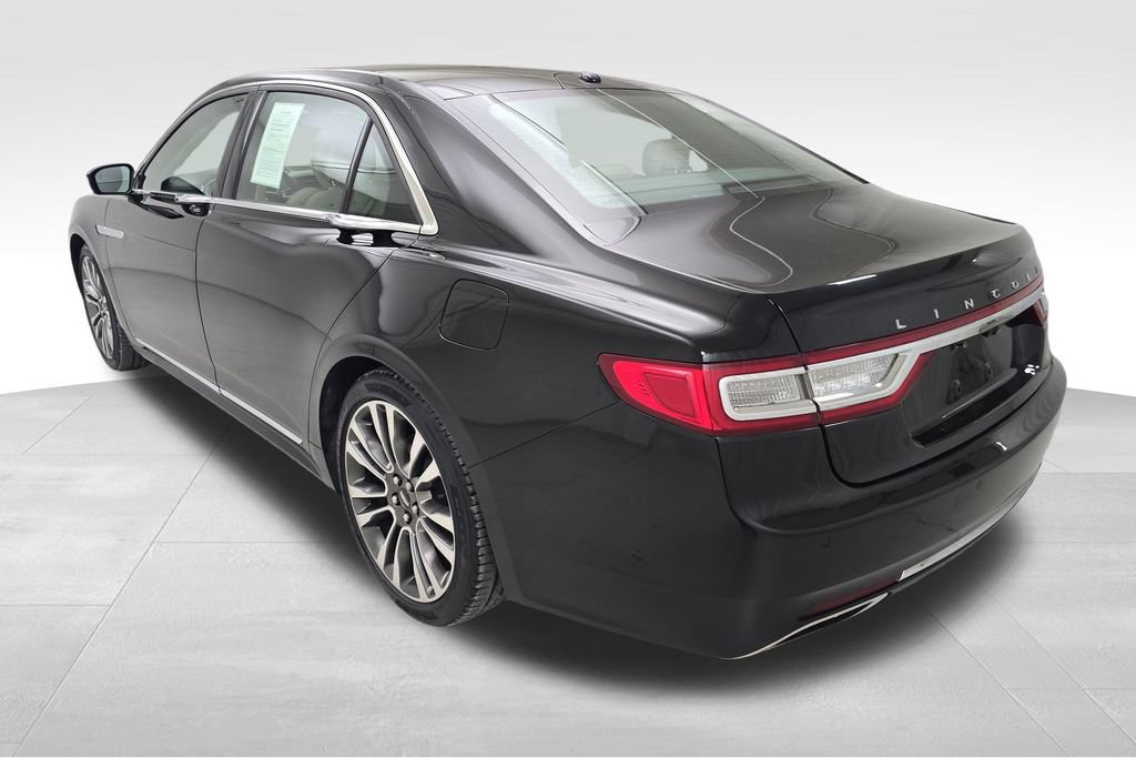 Used 2017 Lincoln Continental Select w/ Climate Package AWD/4WD image 7